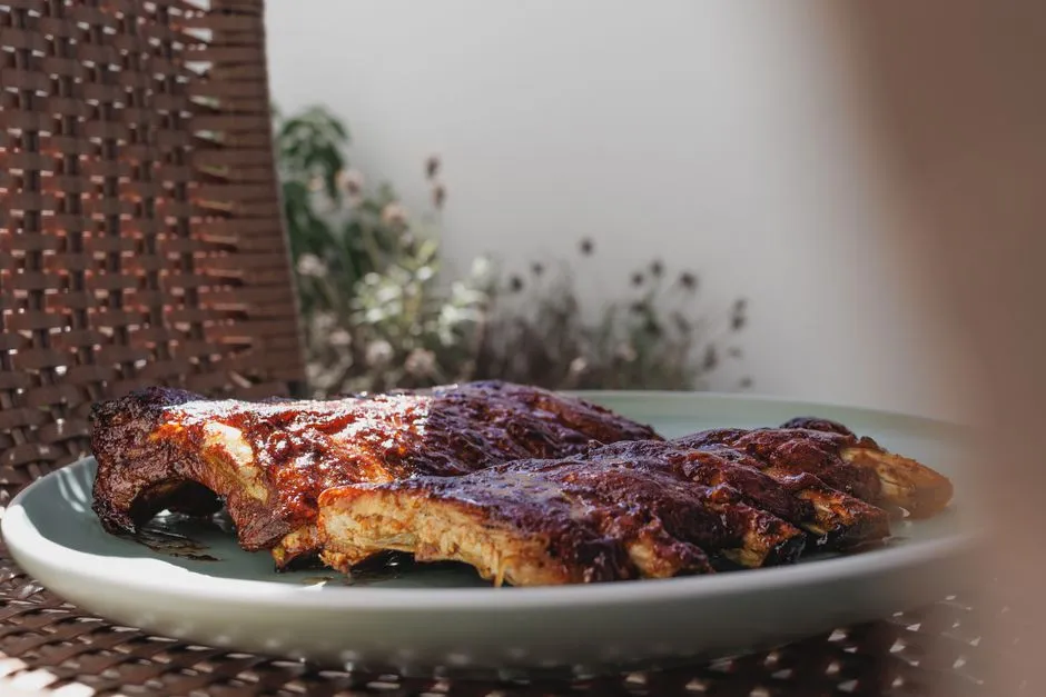 Baby Back Ribs vs. Spare Ribs: Choose the Cut